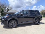 Used 2023 Nissan Rogue S image 3