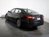 Used 2023 Nissan Altima 2.5 SV image 2