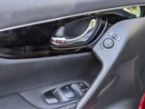 Used 2018 Nissan Rogue Sport SL image 2