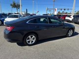 Used 2022 Chevrolet Malibu LT image 2