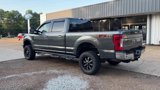 Used 2017 Ford F250 XLT w/ XLT Premium Package image 4