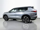 Used 2024 Mitsubishi Outlander SE image 5