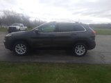 Used 2016 Jeep Cherokee Latitude image 4