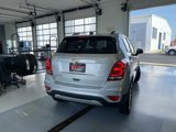 Used 2021 Chevrolet Trax LT w/ LT Convenience Package image 4