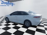 Used 2021 Toyota Corolla LE image 3