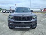 Used 2022 Jeep Grand Cherokee L Limited w/ Luxury Tech Group II image 2