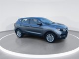 Used 2022 Nissan Rogue Sport S image 2