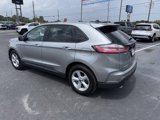 Used 2020 Ford Edge SE image 3