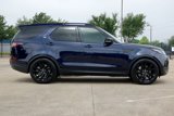 Used 2020 Land Rover Discovery HSE image 3