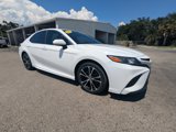 Used 2020 Toyota Camry SE image 2