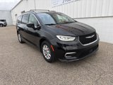 Used 2022 Chrysler Pacifica Touring-L image 2