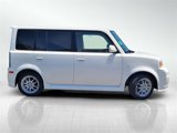 Used 2004 Scion xB image 3