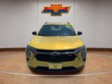 Used 2024 Chevrolet Trax RS w/ Sunroof Package image 2