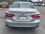 Used 2018 Toyota Camry LE image 5