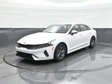 Used 2021 Kia K5 LX image 3