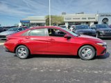New 2025 Hyundai Elantra SE image 3