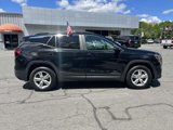 Used 2022 GMC Terrain SLE w/ Driver Convenience Package image 6
