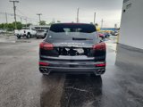 Used 2016 Porsche Cayenne S image 4