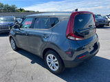 Used 2022 Kia Soul LX image 5