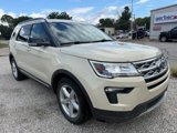 Used 2018 Ford Explorer XLT w/ Equipment Group 202A image 3