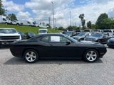 Used 2015 Dodge Challenger SXT image 5
