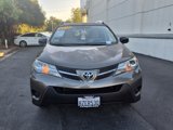 Used 2013 Toyota RAV4 LE image 2