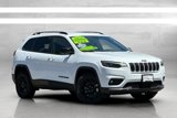 Used 2023 Jeep Cherokee Altitude Lux image 2