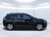 Used 2022 Jeep Compass Latitude image 2