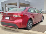 Used 2022 Toyota Corolla LE image 3