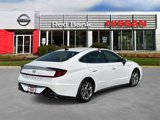 Used 2022 Hyundai Sonata SEL w/ Winter Weather Package image 2