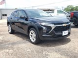 Used 2025 Chevrolet Trax LS w/ LS Convenience Package image 3