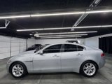 Used 2017 Jaguar XE Premium image 3