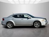 Used 2012 Dodge Avenger SXT image 3