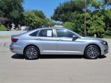 Used 2021 Volkswagen Jetta SE image 2