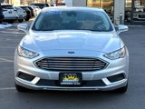 Used 2017 Ford Fusion SE image 2