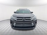 Used 2017 Toyota Highlander Limited Platinum image 2