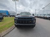 Used 2023 Chevrolet Silverado 2500 Custom w/ Custom Value Package image 3