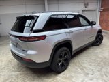 Used 2023 Jeep Grand Cherokee Limited w/ Black Appearance Package image 5