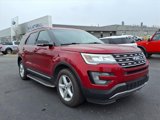 Used 2017 Ford Explorer XLT w/ Equipment Group 202A image 3