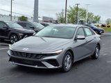 New 2025 Hyundai Elantra SE image 2