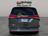 Used 2023 Chrysler Pacifica Touring-L image 4