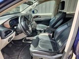Used 2018 Chrysler Pacifica Touring-L w/ Tire & Wheel Group image 2