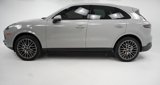 Used 2023 Porsche Cayenne w/ Premium Package image 2