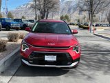 Used 2024 Kia Niro SX Touring image 2