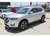 Used 2017 Nissan Rogue SL image 3