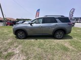 Used 2024 Nissan Pathfinder SV image 4