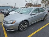 Used 2013 Chrysler 200 Limited image 2