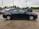 Used 2021 Toyota Corolla LE image 4