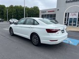 Used 2020 Volkswagen Jetta SE w/ SE Cold Weather Package image 2