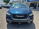 Used 2022 Chrysler Pacifica Touring-L image 2